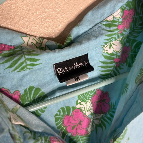 Rick and Morty Men’s Shirt Size M - Picture 3 of 5